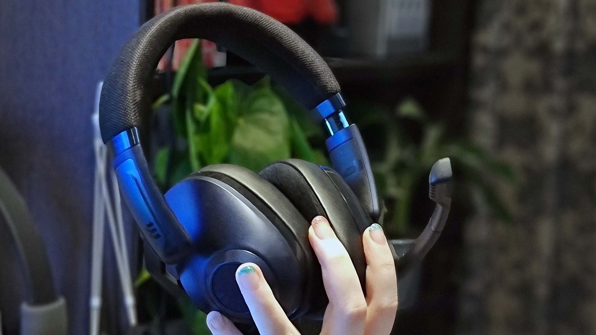 Epos H3Pro Hybrid gaming headset